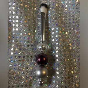 Chic Makeup Brush